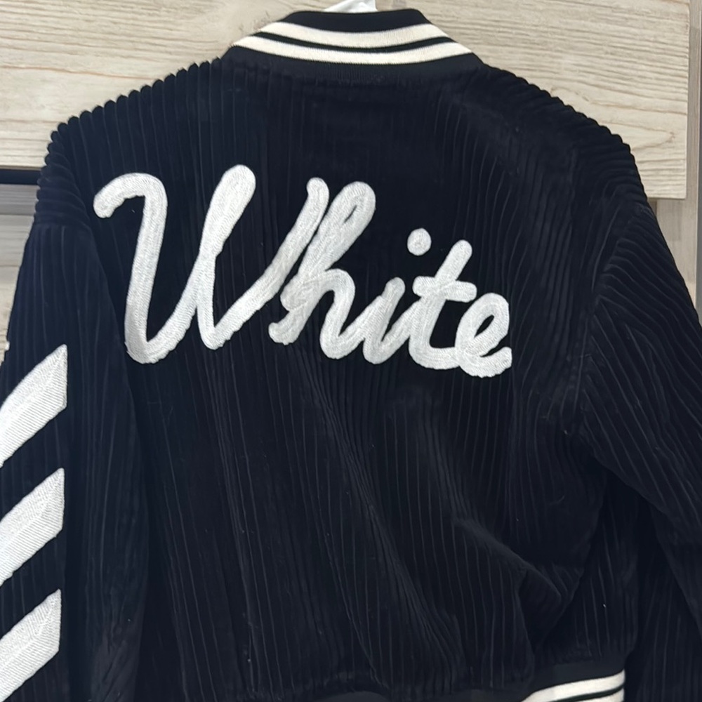 Off-white - Picture 4 of 5